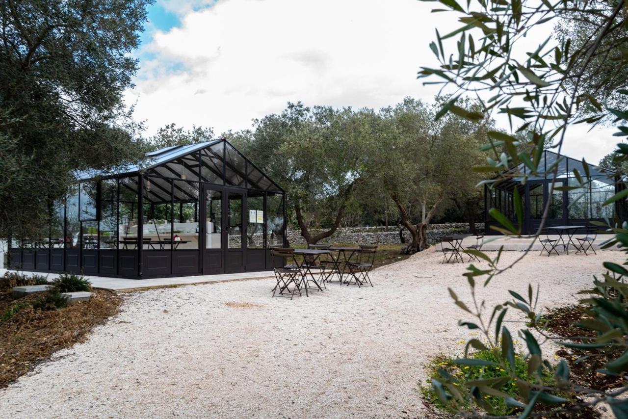Bed and Breakfast Relais Trulli Le Icone Остуні Екстер'єр фото