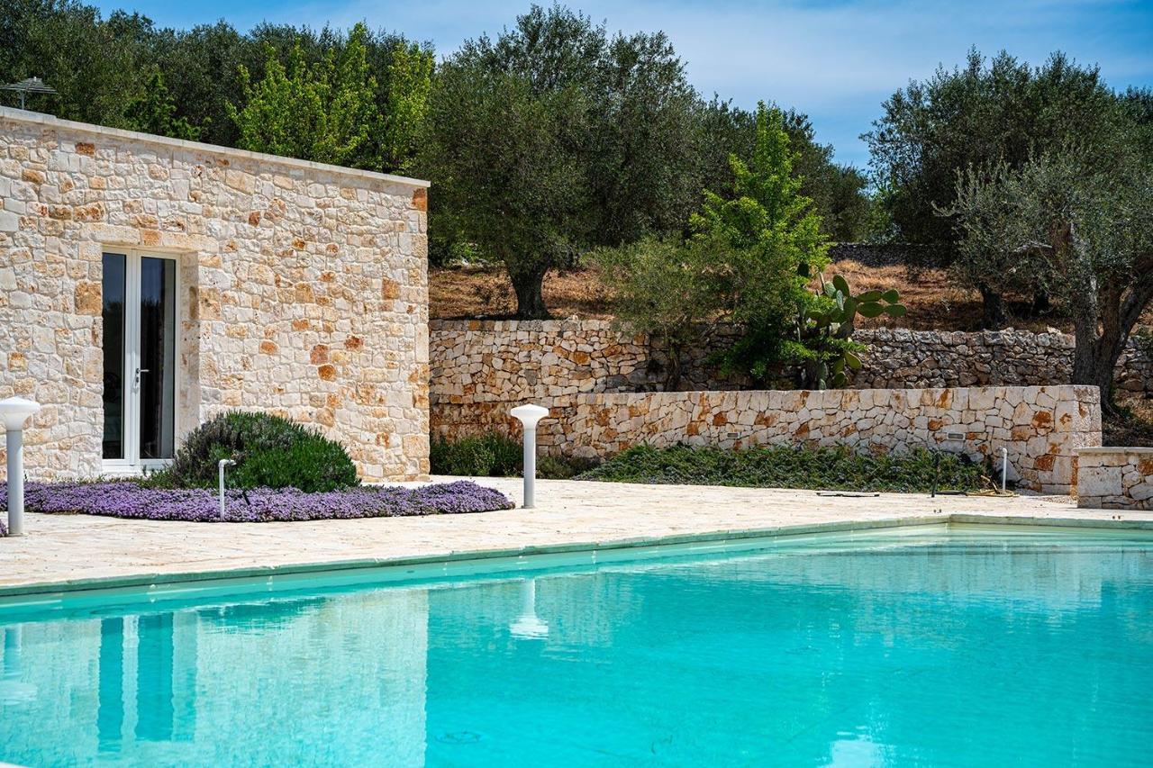 Bed and Breakfast Relais Trulli Le Icone Остуні Екстер'єр фото