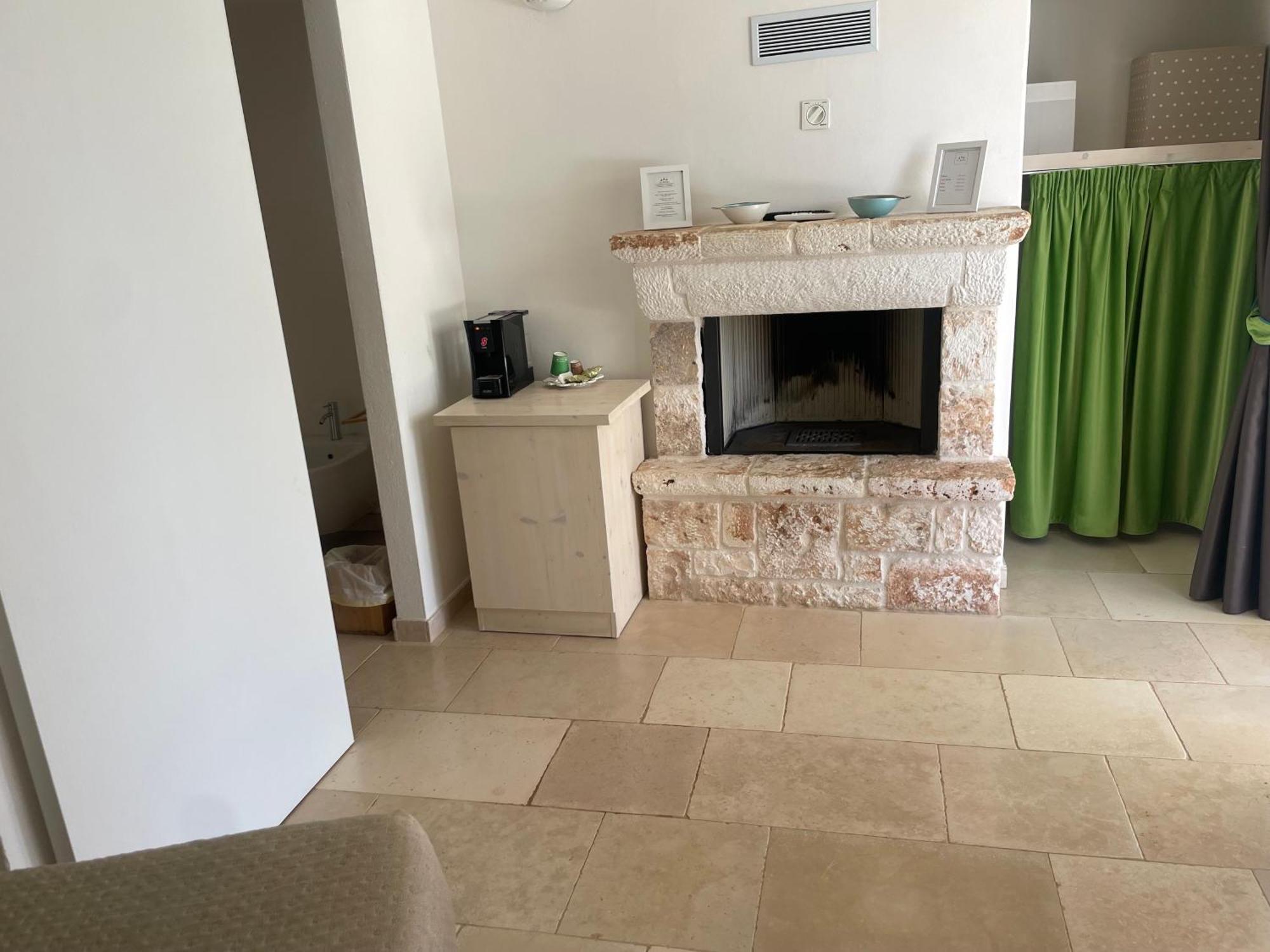 Bed and Breakfast Relais Trulli Le Icone Остуні Екстер'єр фото