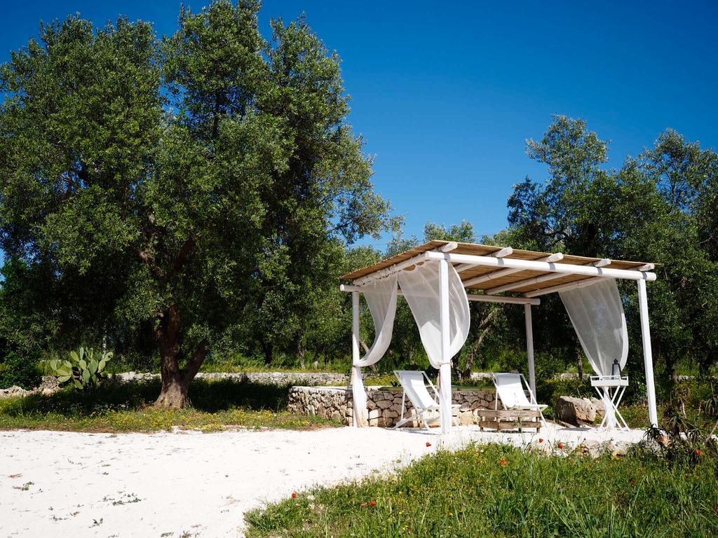 Bed and Breakfast Relais Trulli Le Icone Остуні Екстер'єр фото