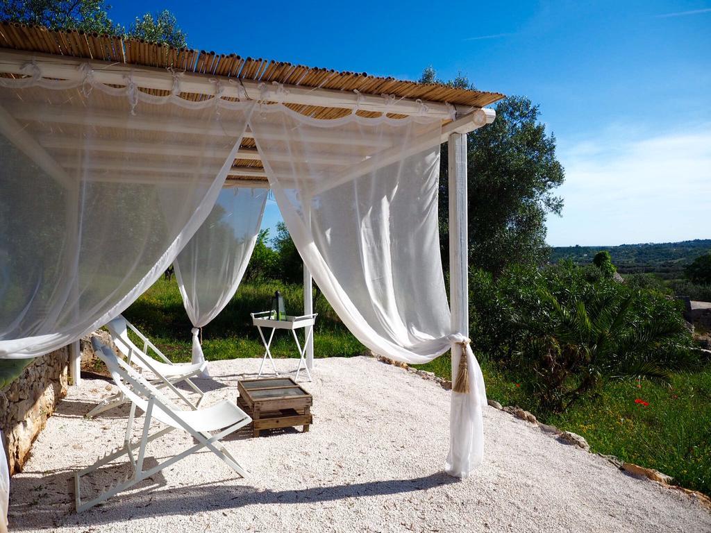 Bed and Breakfast Relais Trulli Le Icone Остуні Екстер'єр фото